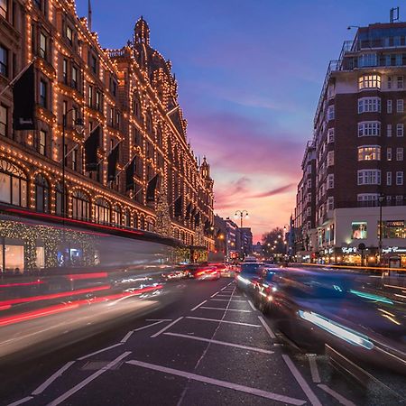Modern Knightsbridge Apartment With Balcony Overlooking Harrods Prime Location London Bagian luar foto